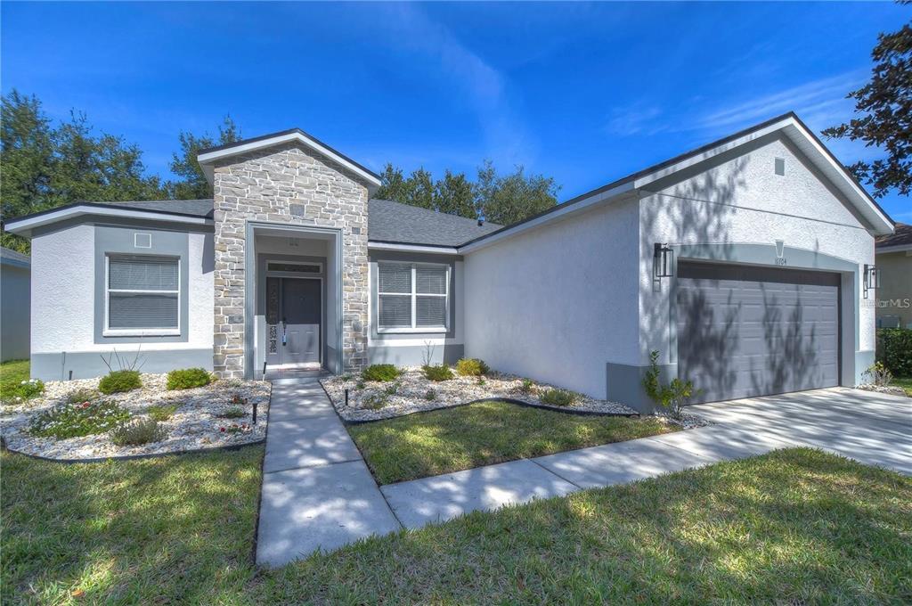 11104 Holly Cone Dr in Riverview, FL - Building Photo
