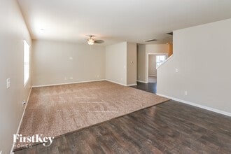 8929 Lilac Tree Ave in Charlotte, NC - Foto de edificio - Building Photo