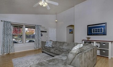 115 E Ironstone Dr in Meridian, ID - Building Photo - Building Photo