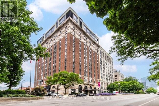 property at 112 King St E