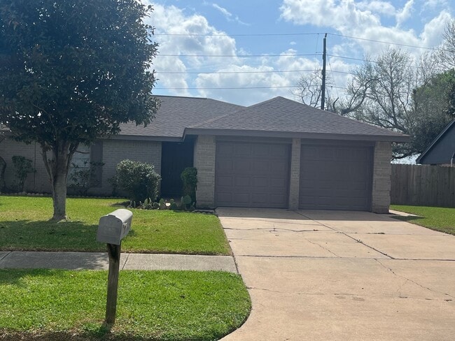 property at 2434 Long Reach Dr