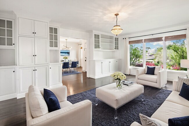 2124 Vía Rivera in Palos Verdes Estates, CA - Building Photo - Building Photo