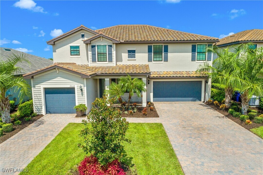 19169 Elston Wy in Estero, FL - Building Photo