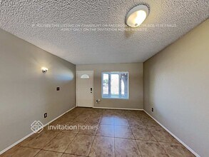 3141 W Danbury Dr in Phoenix, AZ - Building Photo - Building Photo