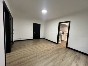 1411 Roycroft Ave in Lakewood, OH - Building Photo - Building Photo