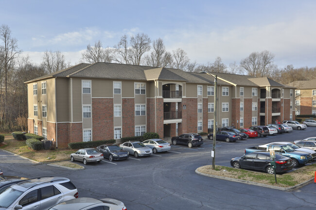 Poplar Place Apartments in Greer, SC - Foto de edificio - Building Photo