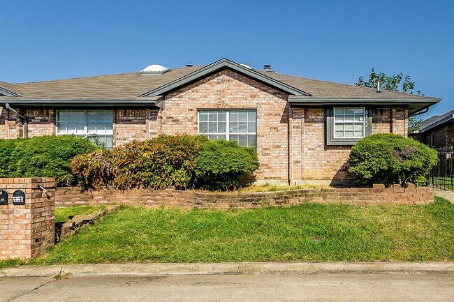 property at 6422 Valleybrooke Ct