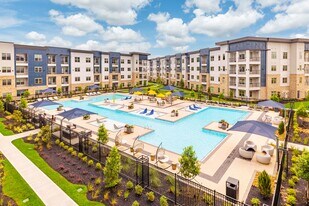 Linz Luxury Living in Katy, TX - Building Photo
