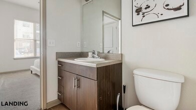 10051 Perimeter Station Dr, Unit 1-131 in Charlotte, NC - Building Photo - Building Photo