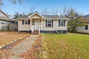 162 N Smallwood Pl in Charlotte, NC - Building Photo