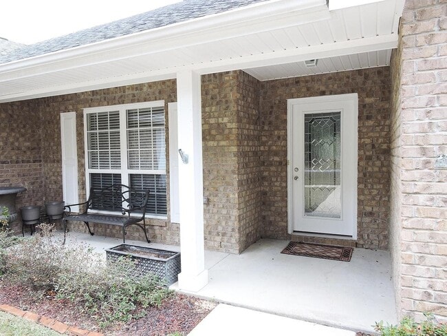 952 Lake Dr in Niceville, FL - Building Photo - Building Photo