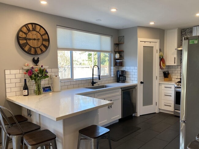 property at 2914 Greyling Dr