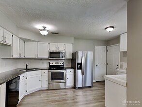 13131 Leatherleaf Dr S in Jacksonville, FL - Building Photo - Building Photo