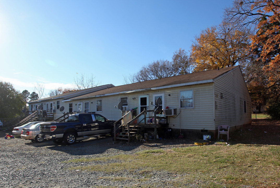 215 Hamil St in Lexington, NC - Building Photo