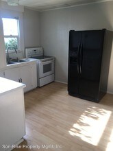 814 Front St in Lynden, WA - Building Photo - Building Photo