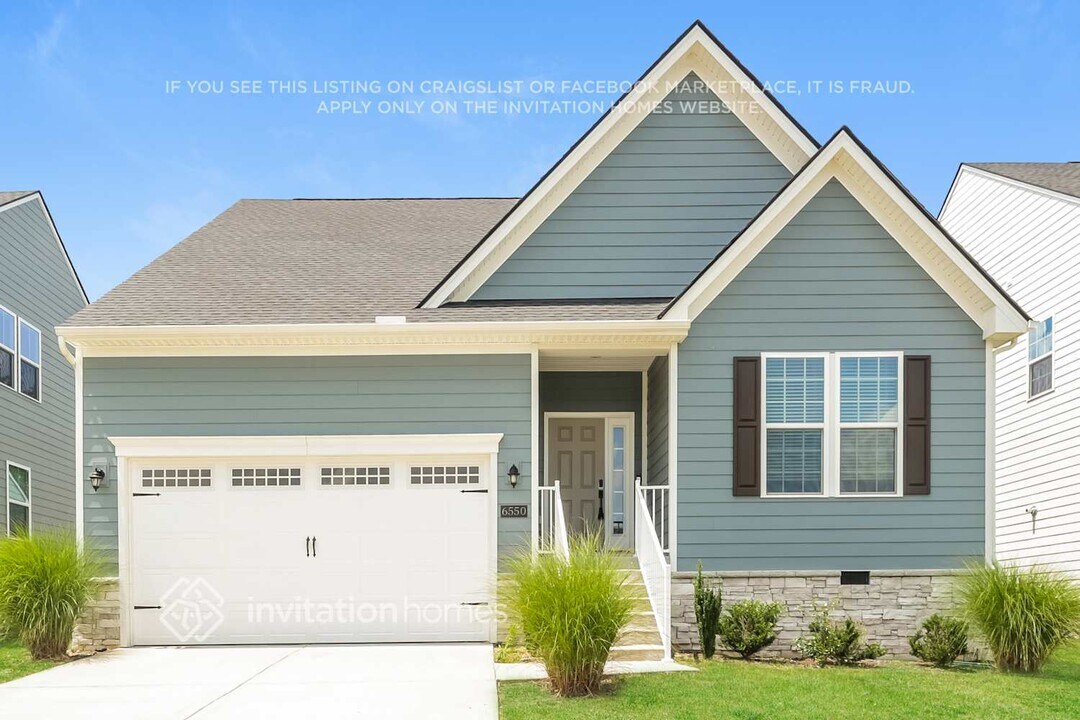 6550 Palm Warbler Dr in Murfreesboro, TN - Building Photo