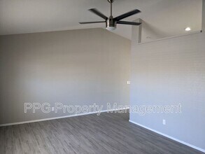 7231 W Sierra St in Peoria, AZ - Building Photo - Building Photo