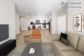 6301 Shellmound St in Emeryville, CA - Building Photo - Building Photo