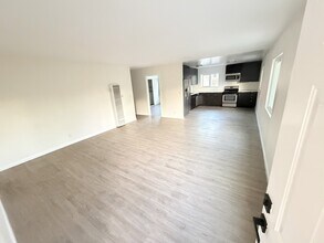 1924 Park Grove Ave, Unit 4 in Los Angeles, CA - Building Photo - Building Photo