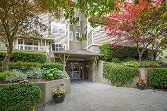 1415 6th Ave N, Unit 403 in Seattle, WA - Building Photo - Building Photo