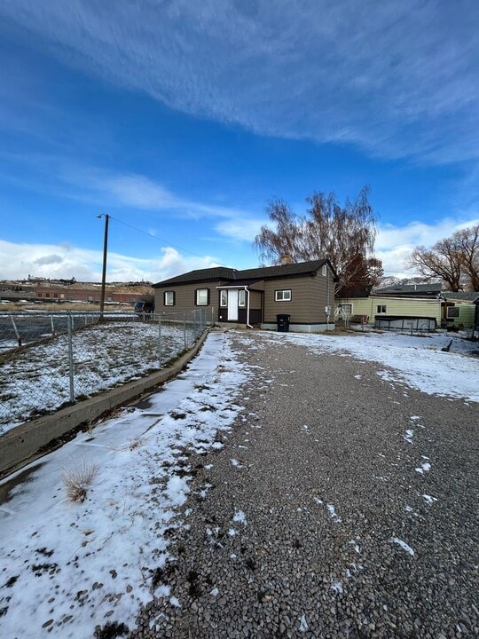 1121 E 3rd St in Butte, MT - Building Photo