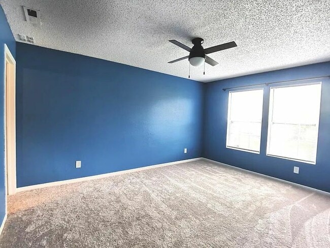 property at 3411 Summer Breeze Cir