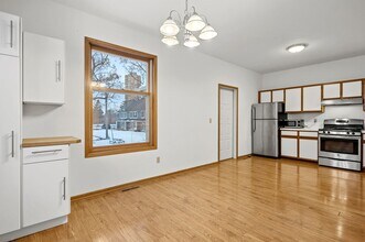 708 S 19th Ave in Minneapolis, MN - Building Photo - Building Photo