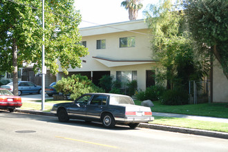 1132 E California Ave in Glendale, CA - Building Photo - Building Photo