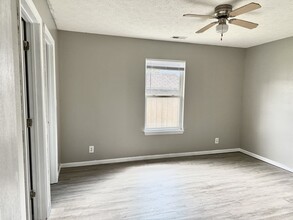 1327 Roundtable Dr in West Lafayette, IN - Building Photo - Building Photo