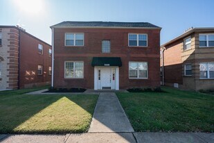 5608 Chippewa St, Unit 2W in St. Louis, MO - Building Photo