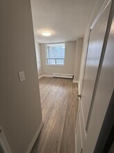 1210 York Mills Rd in Toronto, ON - Building Photo - Building Photo