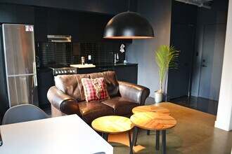 110 Sainte-Thérèse Rue in Montréal, QC - Building Photo - Building Photo