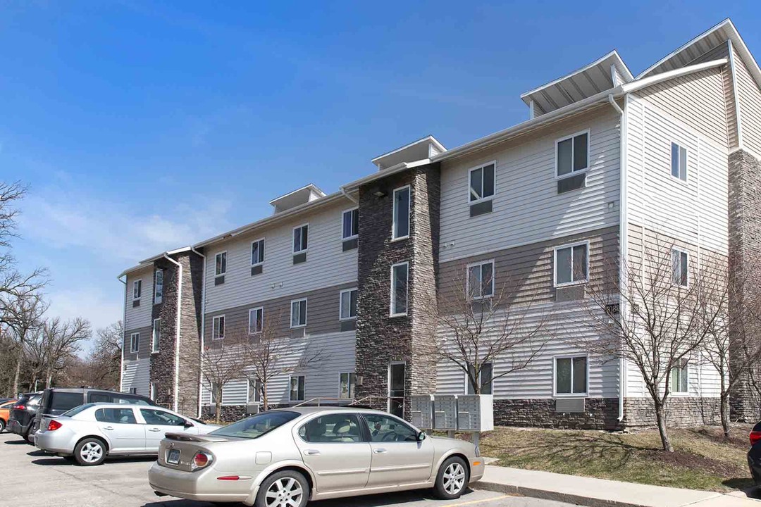 Westwood Village Apartments in Ames, IA - Building Photo