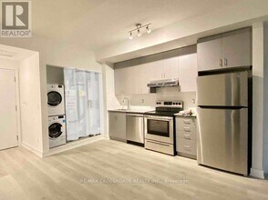 1709-1709 Bur Oak Ave in Markham, ON - Building Photo - Building Photo