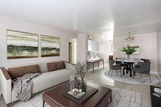 Plaza on Hammerly in Houston, TX - Building Photo - Building Photo