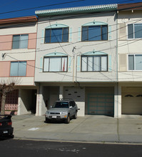 222 88th St in Daly City, CA - Foto de edificio - Building Photo