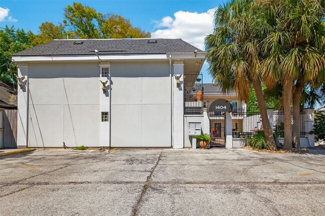 property at 1404 Welch St