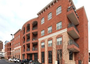 113-209 N Church St in Greensboro, NC - Building Photo