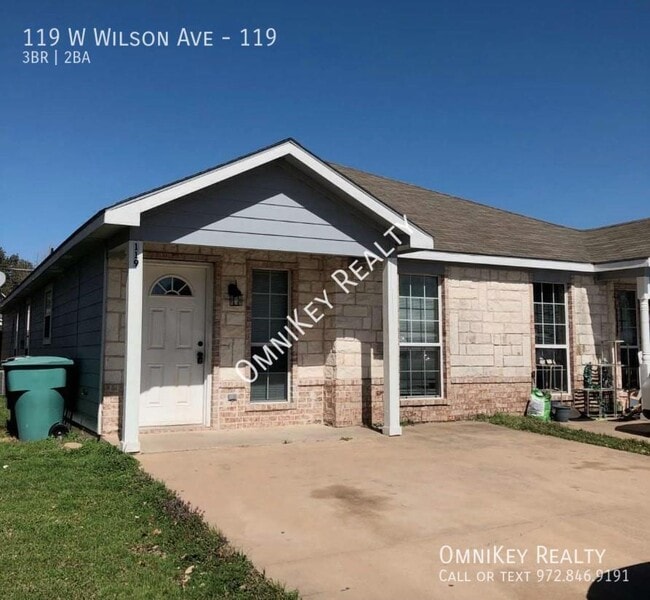 119 W Wilson Ave
