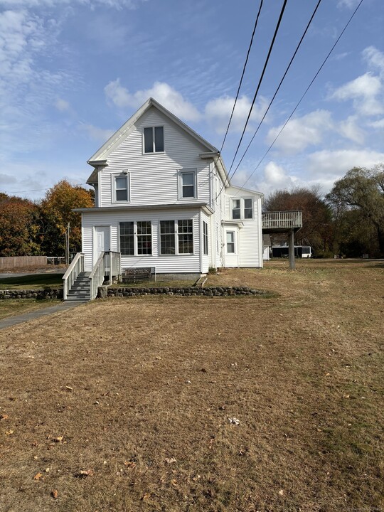 52 Millstone Rd W-Unit -2 in Waterford, CT - Building Photo