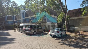 7000 Longstreet Dr in Raleigh, NC - Building Photo