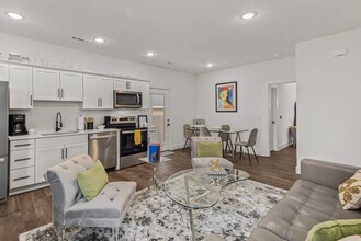 2606 SW Livingston Square in Bentonville, AR - Building Photo - Building Photo