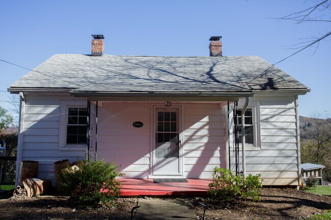 property at 1602 Monticello Rd