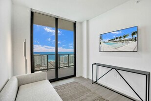 580 72nd St in Miami Beach, FL - Building Photo