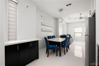 204 W Rutherford Ave-Unit -1 in Edinburg, TX - Building Photo - Building Photo