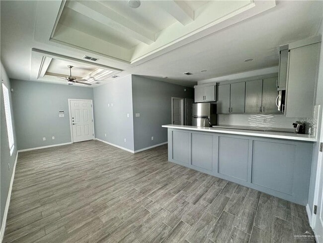 417 E Acacia Ave in Alamo, TX - Building Photo - Building Photo