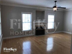 15824 Robins Way in Huntersville, NC - Building Photo - Building Photo