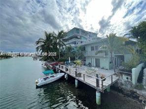 8435 Crespi Blvd in Miami Beach, FL - Building Photo