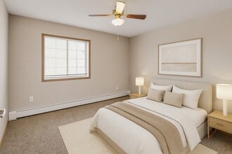 Roosevelt East in Williston, ND - Building Photo - Building Photo