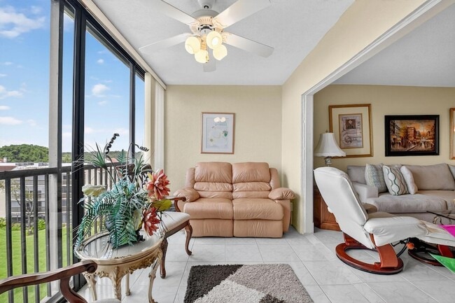 14460 Strathmore Ln, Unit 605 in Delray Beach, FL - Building Photo - Building Photo